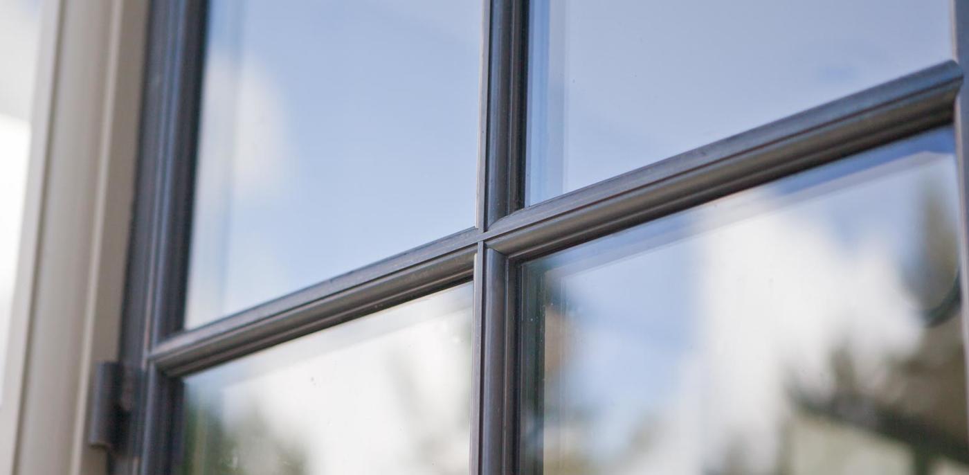 Grijze en antraciet kozijnen